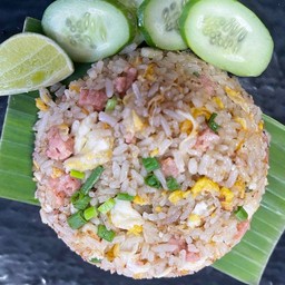 ข้าวผัดแหนมขุนช้าง