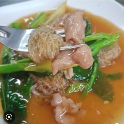 ฟู่ซิง ข้าวหมูแดง หมูกรอบ  ก๋วยจั๊บน้ำใส. น้ำข้น พุทธมณฑลสาย1
