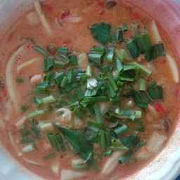 ต้มยำรวมมิตรน้ำข้นน้ำใส