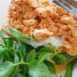 ขนมบ้าบิ่นมะพร้าวอ่อน สูตรคุณยาย บ้านบึงเจ้าเดิม สาขาแรก-บ้านบึง