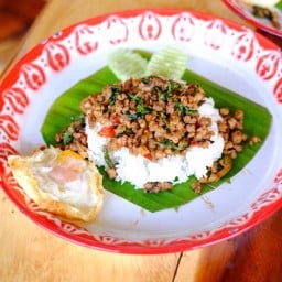มากิ๋นข้าว ศูนย์อาหารฮิมตาง