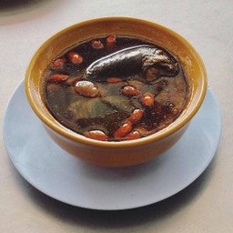 ซุปไก่ดำตุ๋นยาจีน