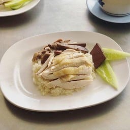 ข้าวมันไก่ต้ม+เครื่องใน