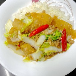 ผัดผักกาดขาว ไม่ใส่หนังหมูนะจ๊ะเลือกได้