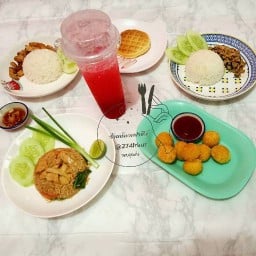 ร้านข้าวน้องเฟาซีย์