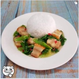 ข้าวผัดคะน้าสามเกลอ