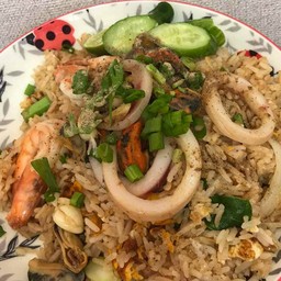 ข้าวผัดทะเลรวม