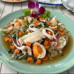 หมึกผัดไข่เค็ม