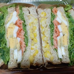 แซนวิช ไข่ต้ม+สาหร่าย+ข้าวโพด (มังสวิรัติ)