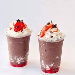 เรดเวลเวทชีสเค้กเฟรปเป้