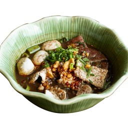 TSE2 น้ำตกหมูสด ใส่ตับ (ลูกชิ้น, หมูสด, ตับ) PORK BALL, SLICED PORK AND LIVER