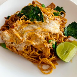 เส้นเหลืองผัดซีอิ๊ว