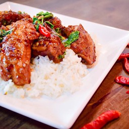 นายกอล์ฟข้าวขาหมู ซอยเรวดี จ.นนทบุรี