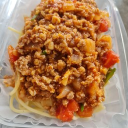 สปาเก็ตตี้ซอสมะเขือเทศหมูสับ