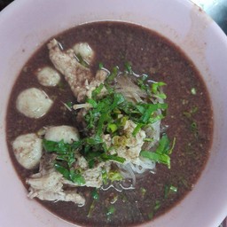 วุ้นเส้นหมูน้ำตก