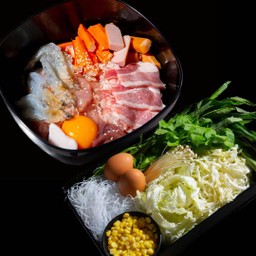 หมูกระทะ ชุดมหามิตร