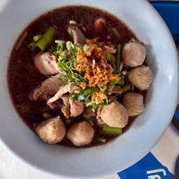 เกาเหลาเนื้อน้ำตกพิเศษ