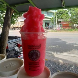 แดงมะนาวปั่น