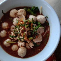 เกาเหลาหมูน้ำตกพิเศษ