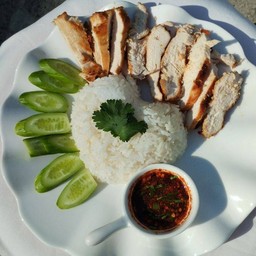 อาหารเช้า ข้าว แพนง แกง ทอด