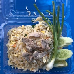 ข้าวผัดหมู