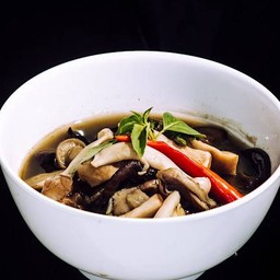 แกงเห็ดรวม