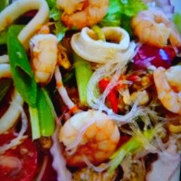 ยำวุ้นเส้นรวมมิตร