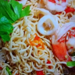 ยำมาม่าทะเล