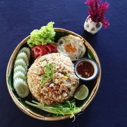 อาหารตามสั่ง ครัวอิ่มอร่อยByมาดาม