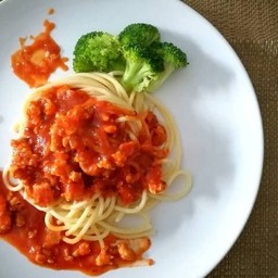 สปาเก็ตตี้ โบโลเนส (เนื้อดายเอจ)