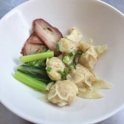 เกี๊ยวกุ้งหมูแดง