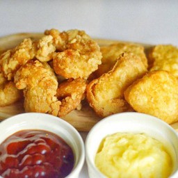 นักเก็ต + ไก่ป๊อป