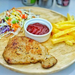 สเต็กหมูพริกไทยดำ