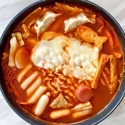 ต๊อกบกกีรามยอนหม้อไฟ ชีส