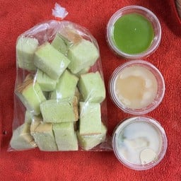 ร้านปาท่องโก๋สูตรโบราณ ลุงตี๋ซอยมังกร