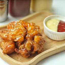 ไก่คาราเกะคลุกซอส