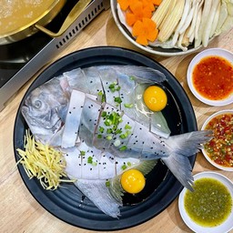 ชุดปลาเต๋าเต้ยหม้อไฟจักรพรรด์ ส่งพร้อมน้ำซุปน้ำจิ้มและผัก พร้อมทาน ขนาด 500-600 กรัมต่อตัว
