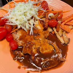 Black Pepper Pork Steak with Gravy Sauce