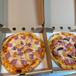 Promotion 10% discount when buying two pizzas(ลด10%ซื้อ2ถาด)