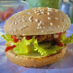 เบอร์เกอร์ไก่กรอบ