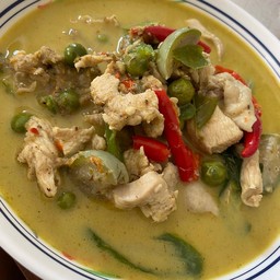 แกงเขียวหวานกับข้าว