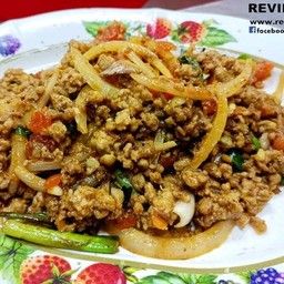 หมูสับผัดไข่แดง