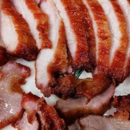 คอหมูทอดน้ำปลา