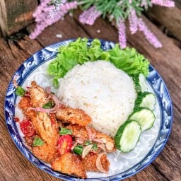 ข้าวจี่&หมูปิ้ง-ขาย7โมงถึง9โมงหลัง9โมงขายในบ้านชื่อเดิมชื่อร้านกินข้าวเข้ามากลางซอยซ้ายมือขายถึงบ่าย3โมงครึ่งหลังบ่าย3โมงครึ่งขายหน้าปากซอยข้างธนาคารกสิกรขายถึง20.00