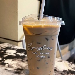 ใบ-กล้วย Cafe' Studio