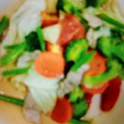 ผัดผักรวมมิตร (กับข้าว
