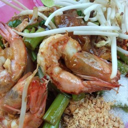 ผัดซีอิ๋วกุ้ง