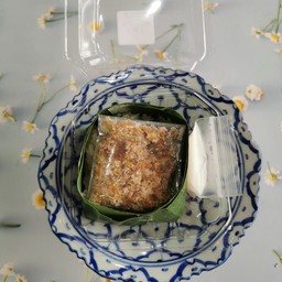 ข้าวเหนียวหน้าปลาแห้งโบราณ