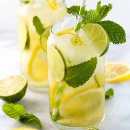 น้ำมะนาวสดจากสวน