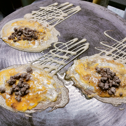 โตเกียวไข่นกกระทา/หมูสับ 3 ชิ้น